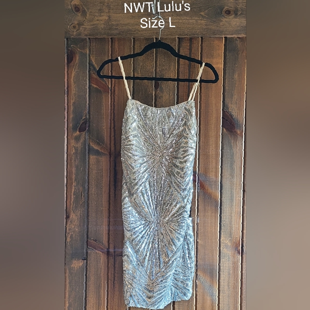 Lulu’s Lost in Your Eyes Sequin Semi-Formal Cocktail Dress Prom Date Night Large
